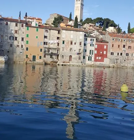 And Hey 4* 罗维尼